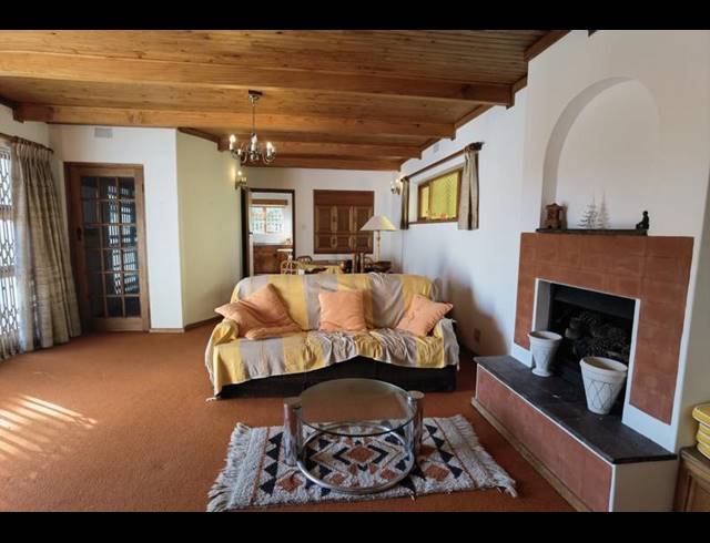 4 BEDROOM PROPERTY TO RENT IN UPPER ROBBERG